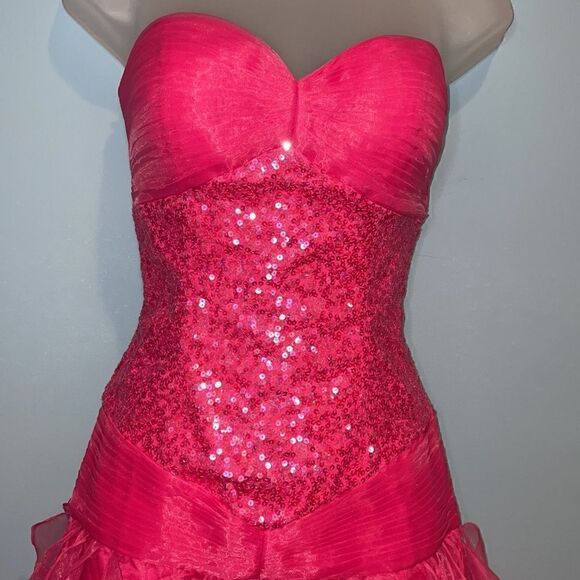 Jovani Dress Prom, Formal, Wedding, Black Tie, Pageant, Sweet 16, Bat Mitzvah - Picture 4 of 16